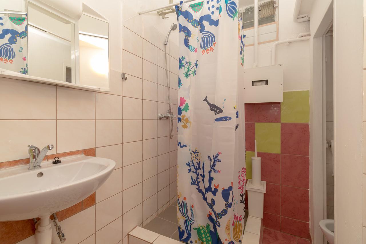 Hostel New In